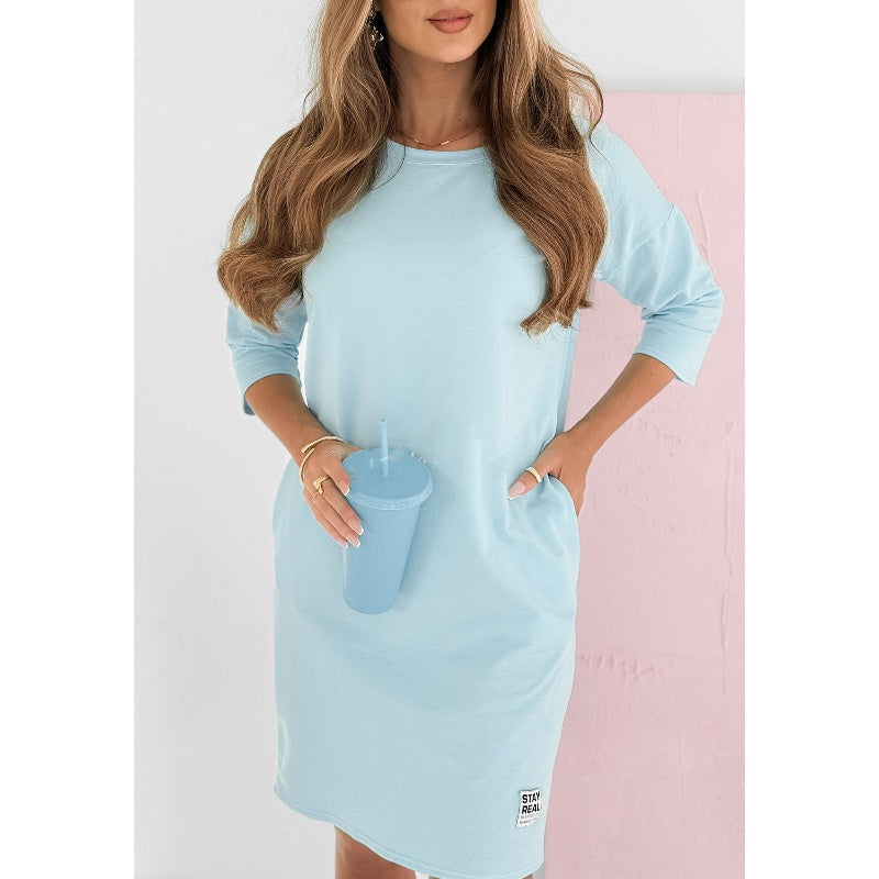 Liwia | Vestido midi clásico con escote redondo y bolsillos