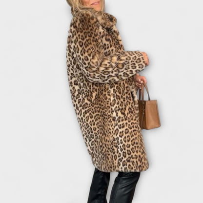 Abrigos Leopardo: Estilo Salvaje y Elegante