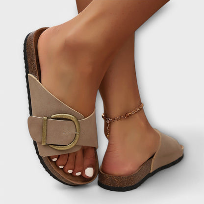 Clara – Sandalias de corcho estilo pantufla para mujer con diseño de hebilla