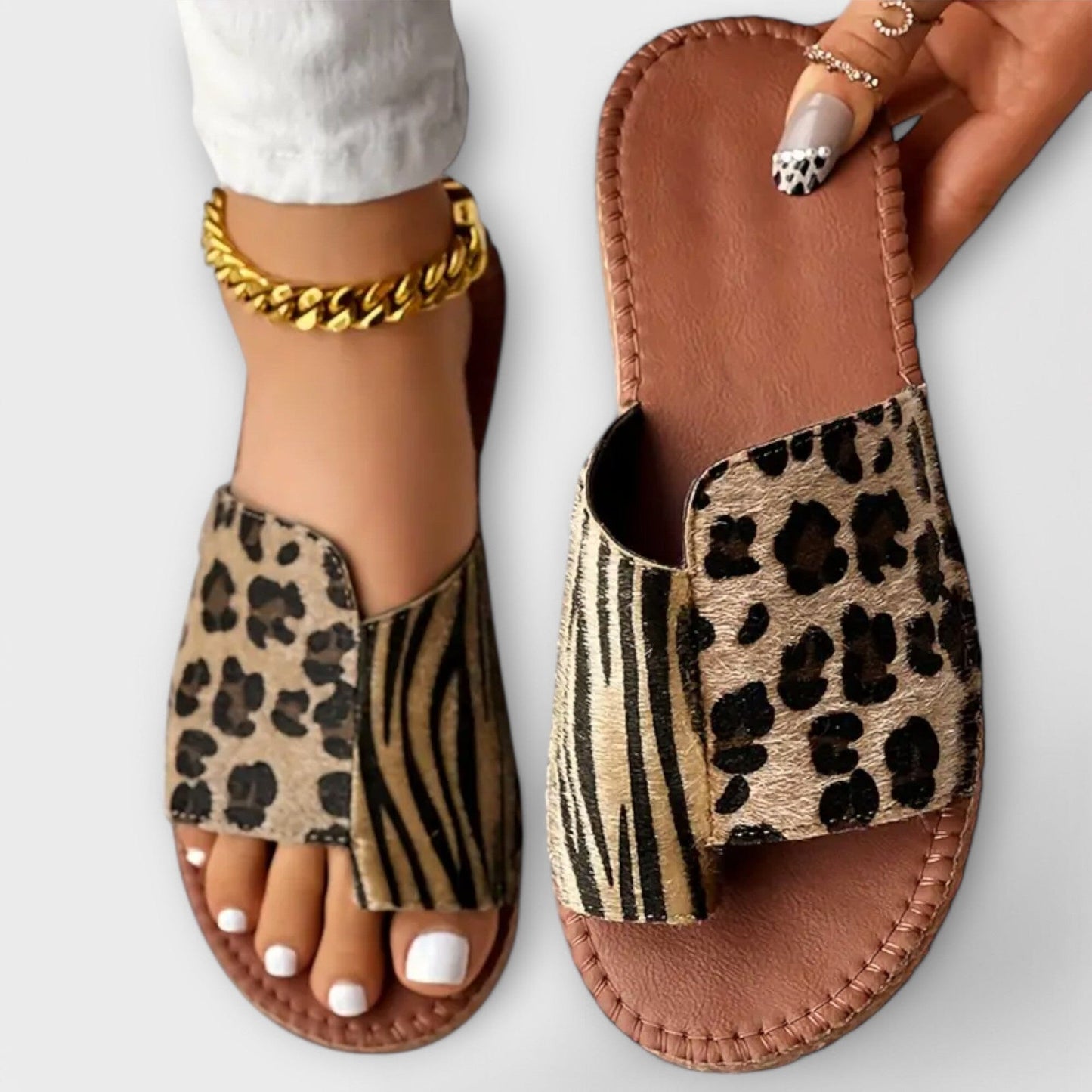 Zapatos de salón bicolores con diseño de leopardo sofisticados