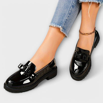 Classic Charm – Loafer