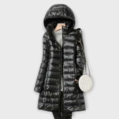 Elara – Chaqueta de plumas ultraligera e impermeable
