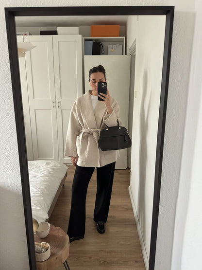 Cardigan Hilda: Elegancia y Comodidad para Cada Ocasión