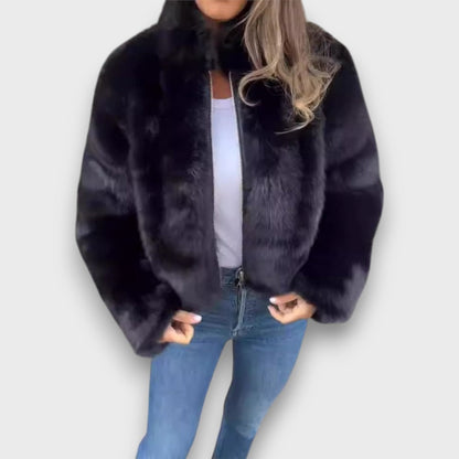 Veyla - Chaqueta Corta Chic para Elegancia Diaria